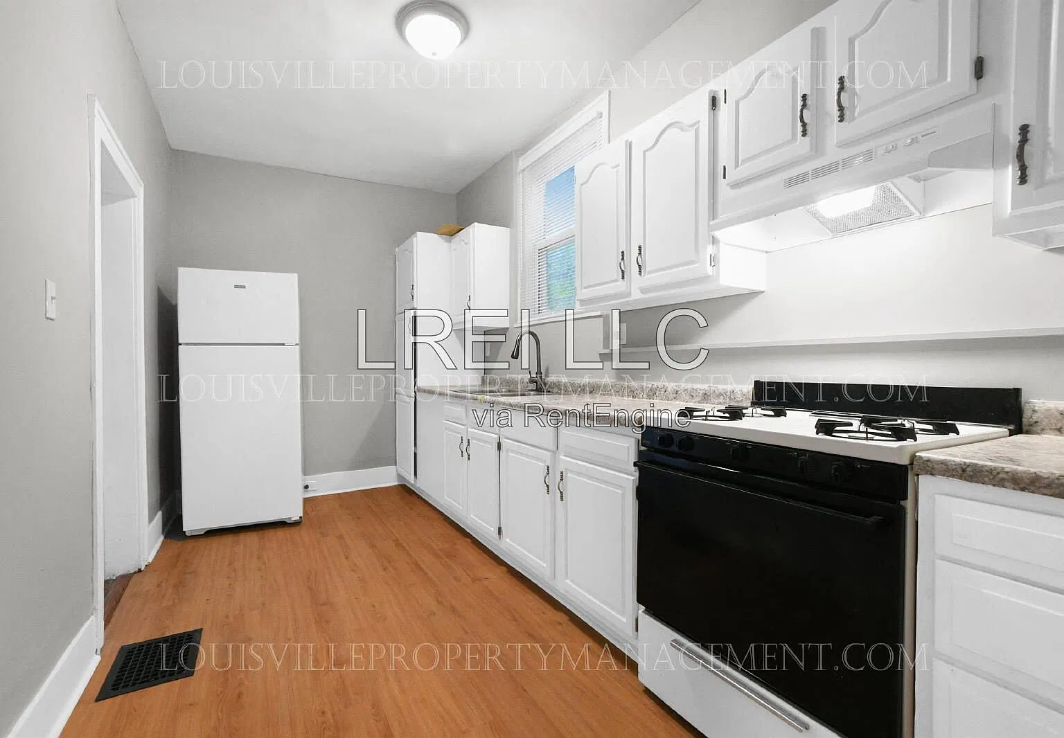 3 bed, 1.5 bath, 1367 sqft, $1,145 — Photo 4