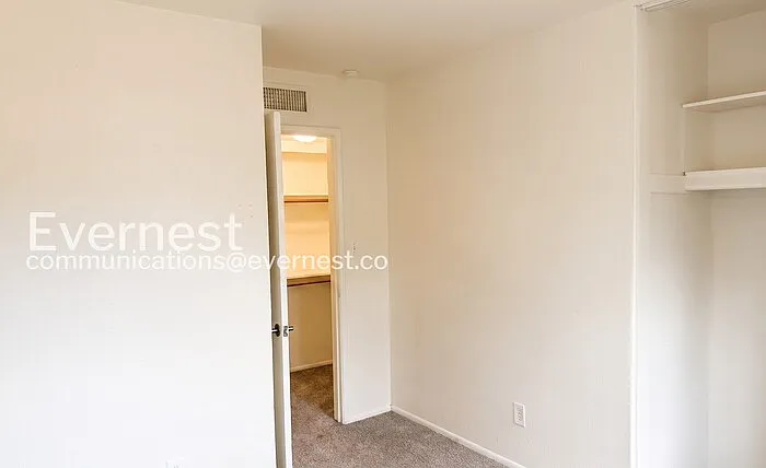 848 N 86th Pl — Photo 20