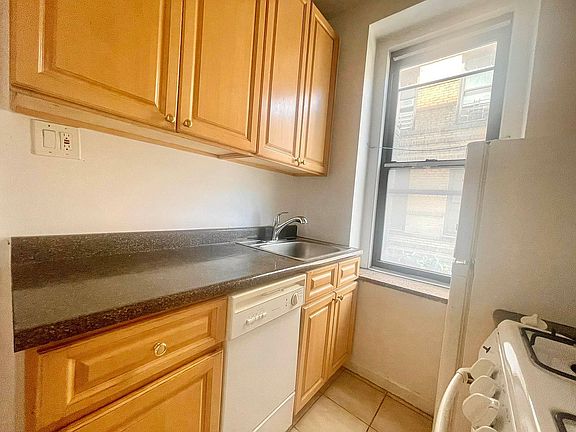 2nd image of 3458 74th St APT 1E