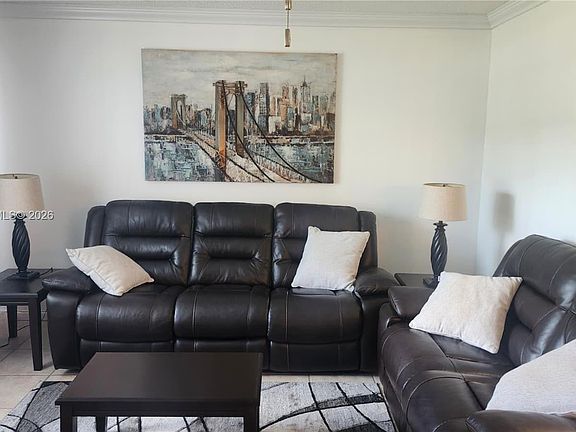 3rd image of 226 Markham Dr #226-K