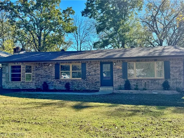 504 8th St, Talihina, OK 74571