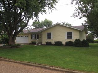 104 E 3rd St, Templeton, IA 51463