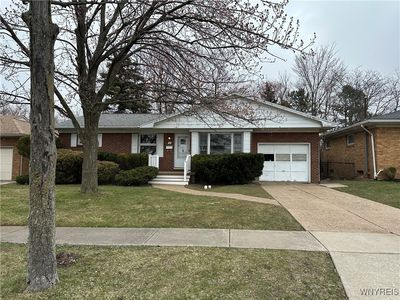 29 Sunrise Blvd, Williamsville, NY, 14221
