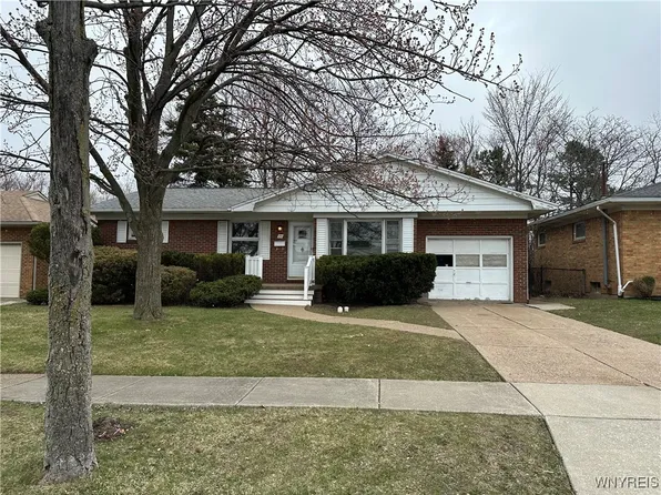 29 Sunrise Blvd, Williamsville, NY 14221