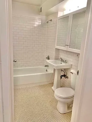 Rented by The Downtown LLC | media 24