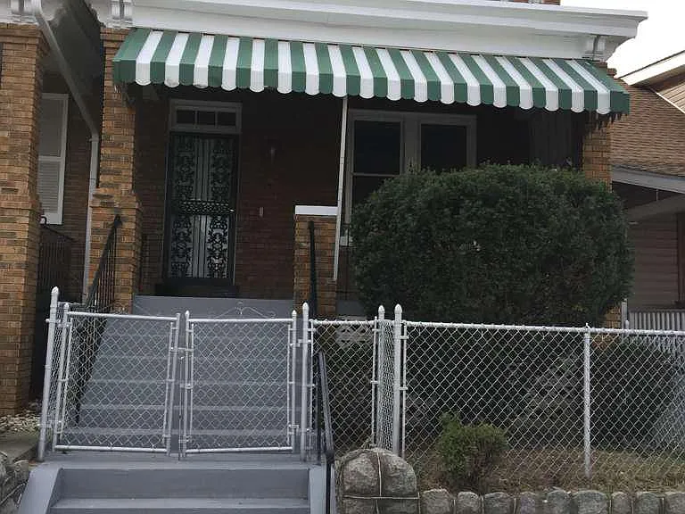 1335 T St SE — Photo 1