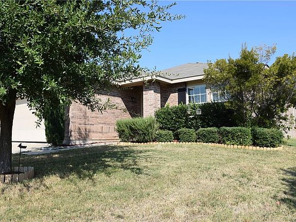 2nd image of 1359 Emily Ct