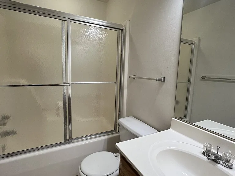 5322 Indiana St #4 — Photo 5