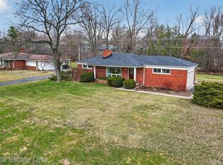 28491 Bayberry Rd, Farmington Hills, MI