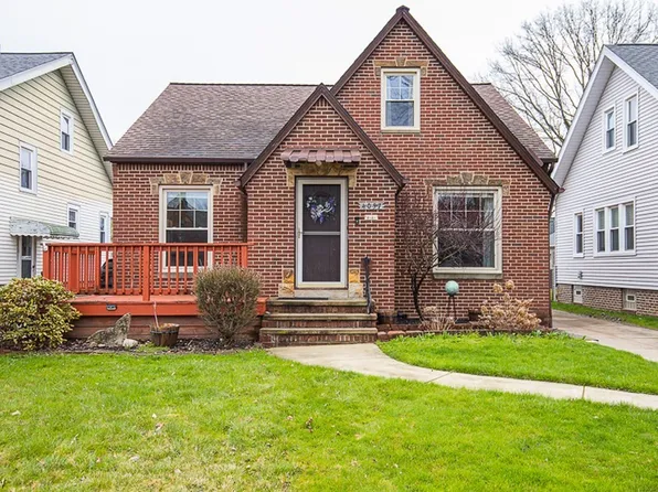 4057 W 158th St, Cleveland, OH 44135