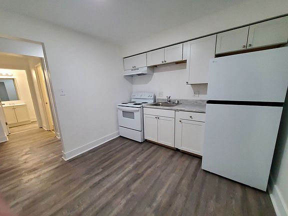 2nd image of 3816 E 3rd St #44D05979F