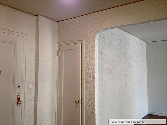 3rd image of 560 W 218th St APT 2B