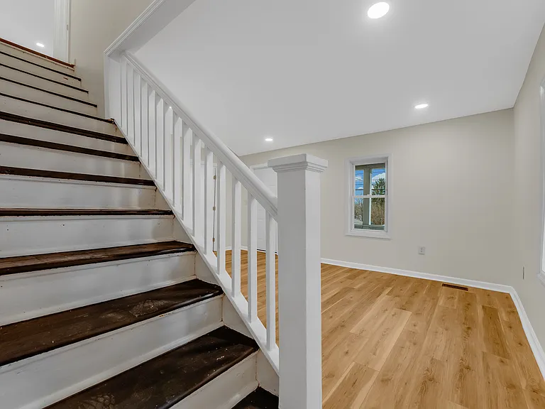 1251 Richwood Ave — Photo 17