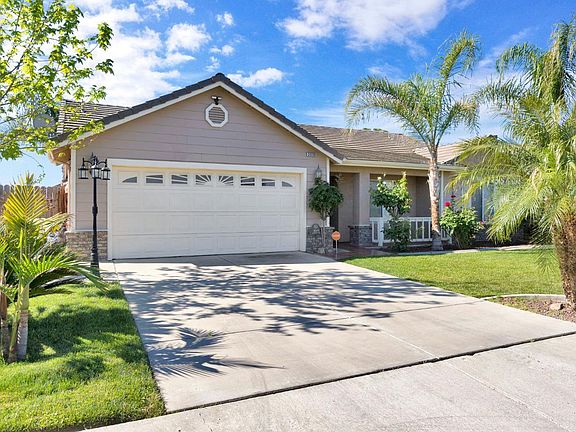3rd image of 2059 Saratoga Pl