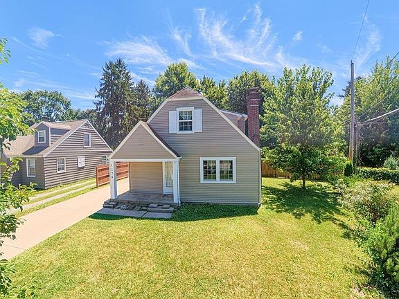 3rd image of 1128 Somerset Ln