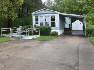 29 Comfort Ln, South Kingstown, MD 20879