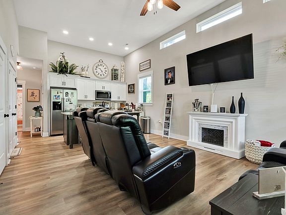 5th image of 27 Langley Dr Lot 33