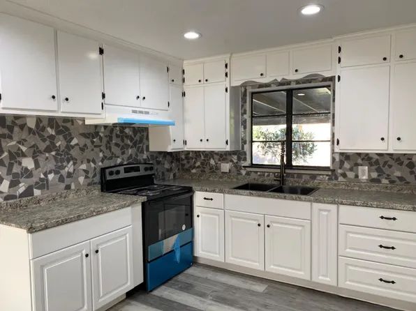 2846 N Cedar Ave, Fresno, CA 93703