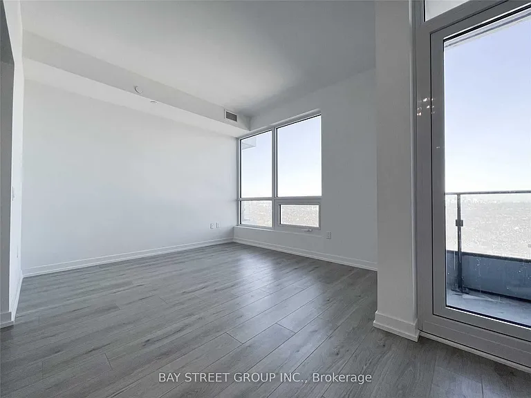395 Bloor St E #4906 — Photo 10