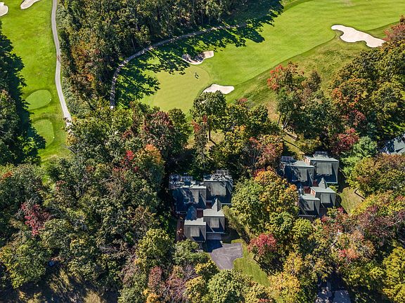 2nd image of 4251 Pinehurst