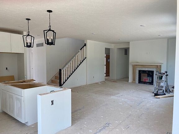 4th image of 9171 Coopers Ln