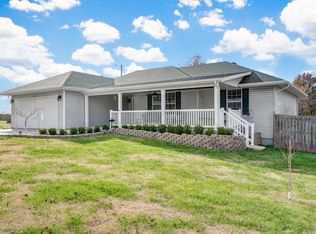 812 Timberland Cir, Mount Vernon, MO 65712