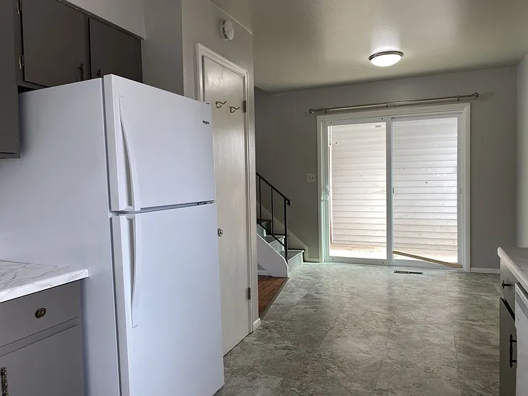 1954 Pecan St #2 — Photo 11
