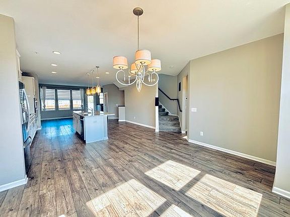 3rd image of 661 Satori Way