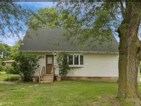 224 N Harrison St, Stuart, IA 50250