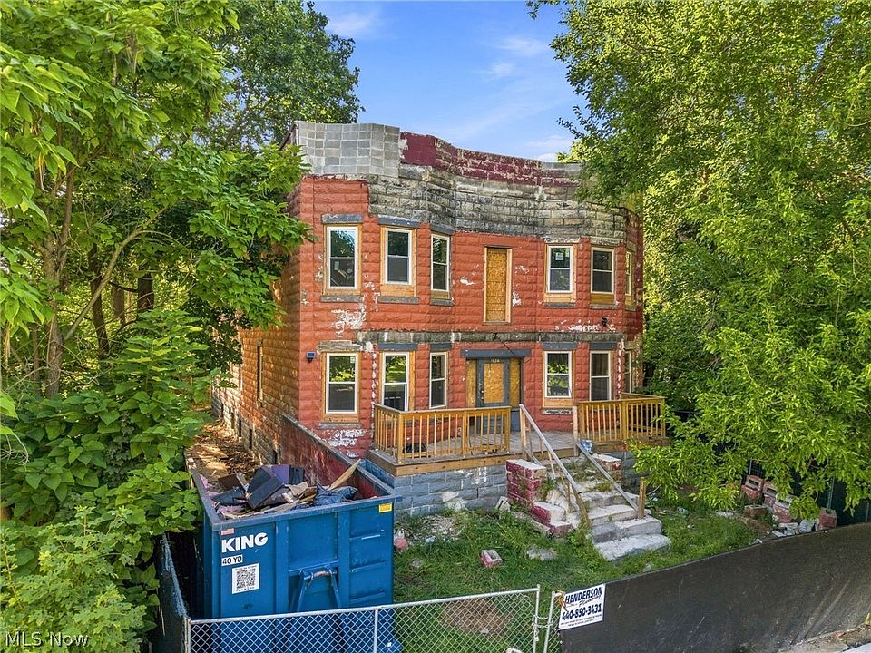1st image of 1624 E 82nd St
