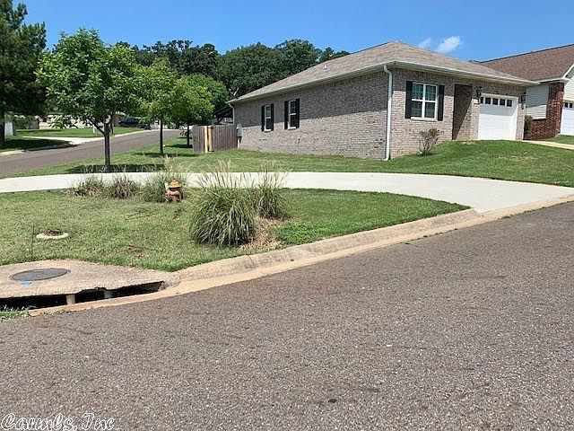 1st image of 119 Leatherwood Loop