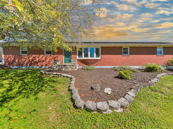 5518 Louise Ln E, Northampton, PA 18067
