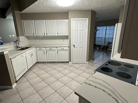 3rd image of 2005 Wildwood Dr