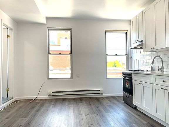 2nd image of 214 Bedford Ave
