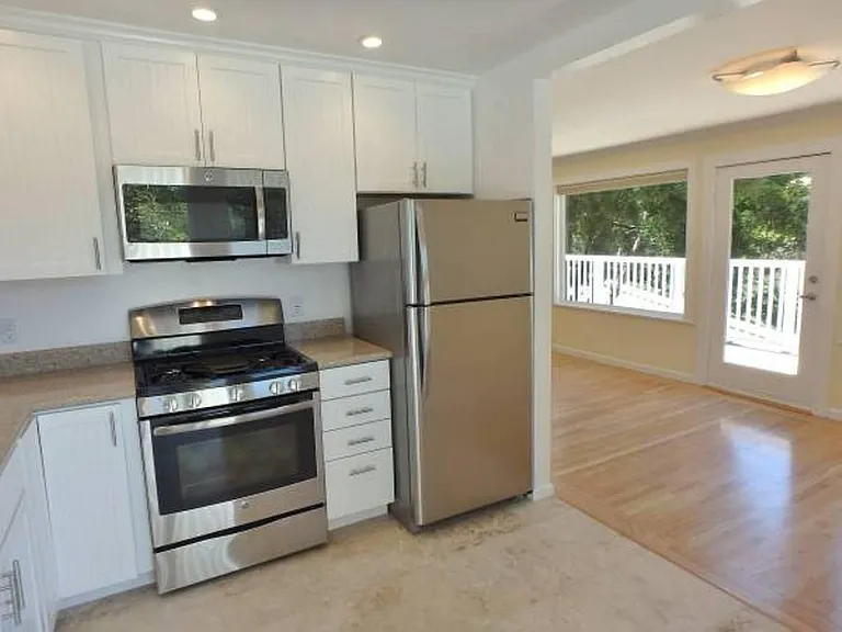 159 Carlotta Cir — Photo 2