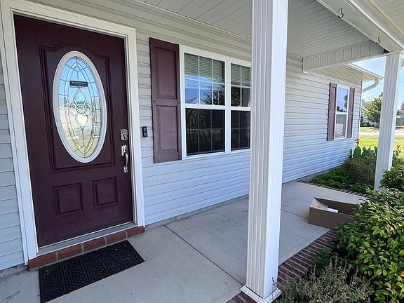 3rd image of 700 Wickford Pl