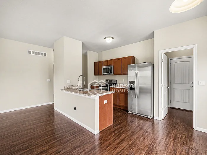 744 S Mulberry St — Photo 8