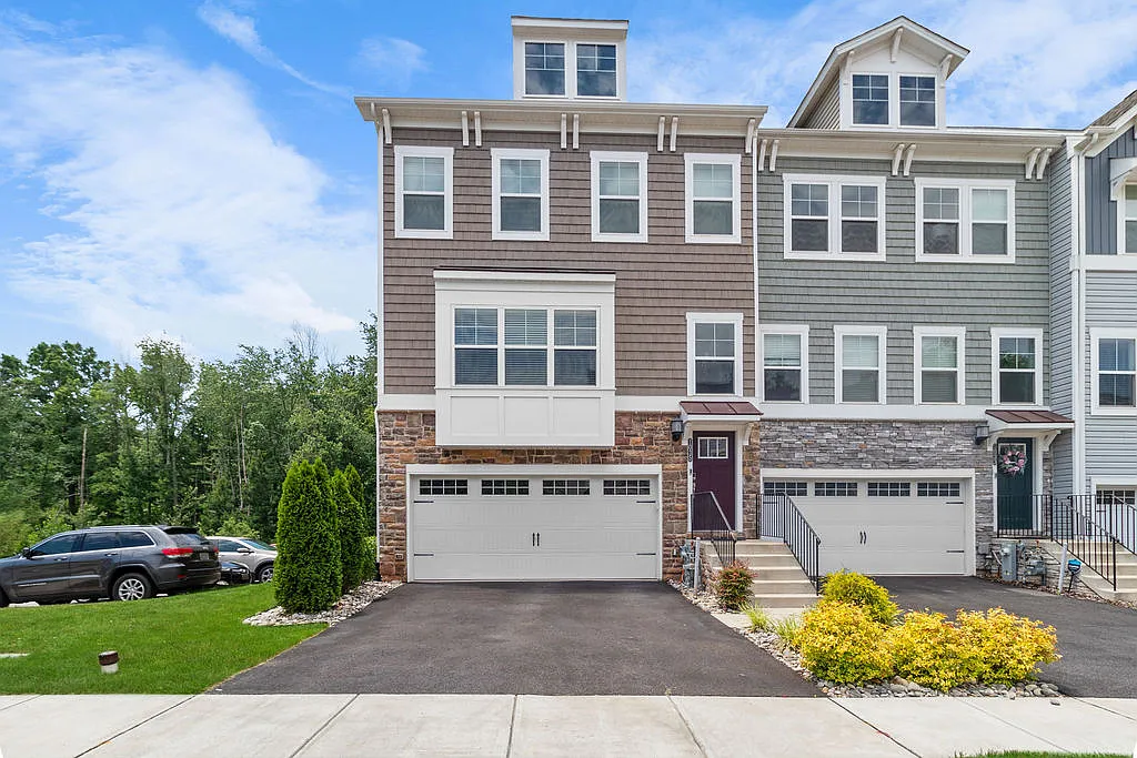 1035 Edenberry Way - 1 — Photo 1