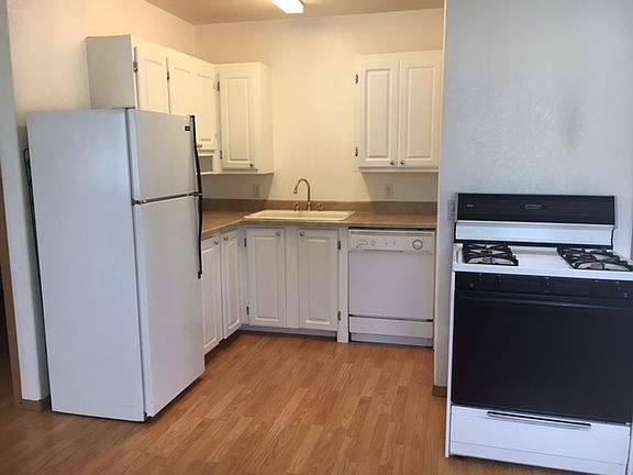 5th image of 145 NE Jackson St #B