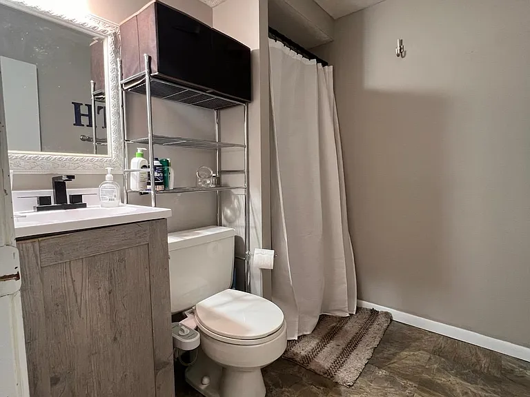 4817 Southwood Dr — Photo 16