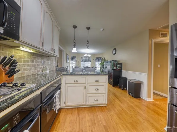28621 Hawaii Ct, Tehachapi, CA 93561
