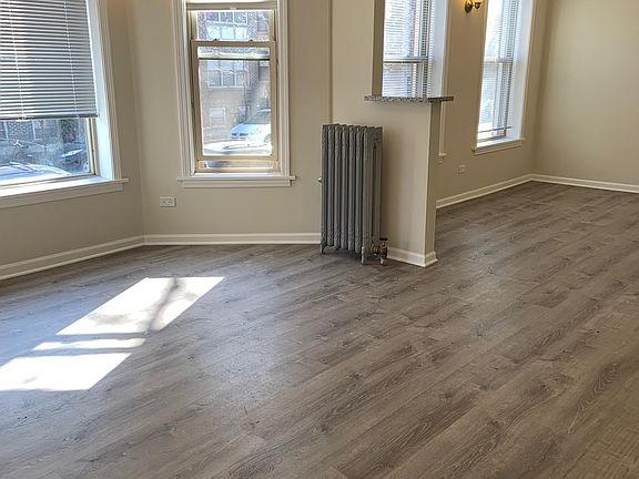 2nd image of 1238 W Rosemont Ave