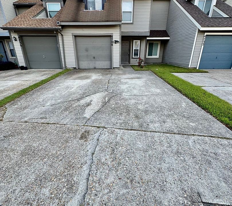 1st image of 4734 Woodglen Ct
