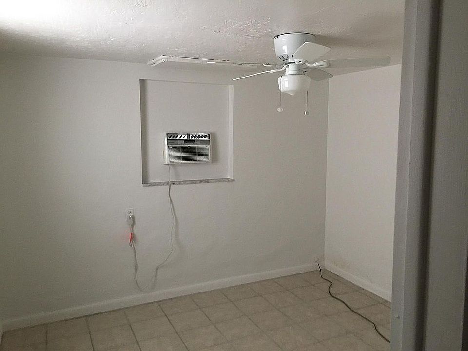 lower bedroom