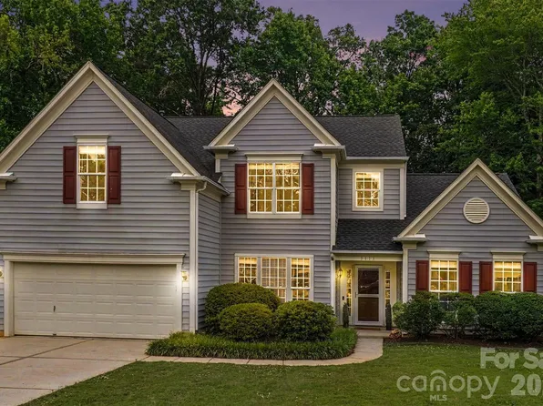 3113 Arborhill Rd, Charlotte, NC 28270