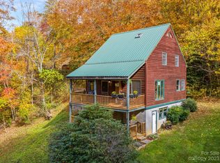 27 Benfield Rd, Weaverville, NC 28787