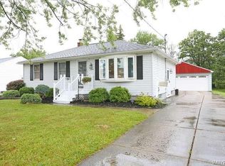 220 Burmon Dr, Orchard Park, NY 14127
