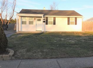 61 Midfield Rd, New Castle, DE 19720