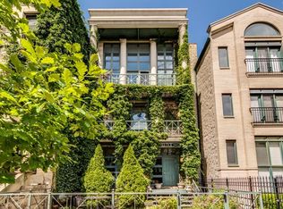 3310 N Clifton Ave, Chicago, IL 60657