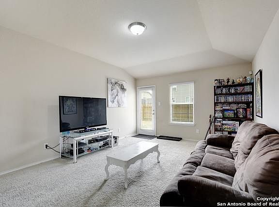 5th image of 1516 Birmingham Dr